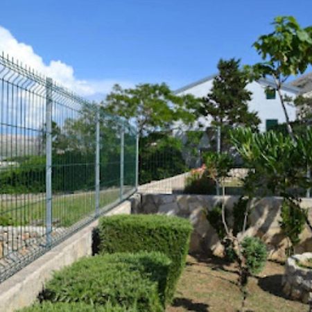 Apartment Lora باغ المظهر الخارجي الصورة