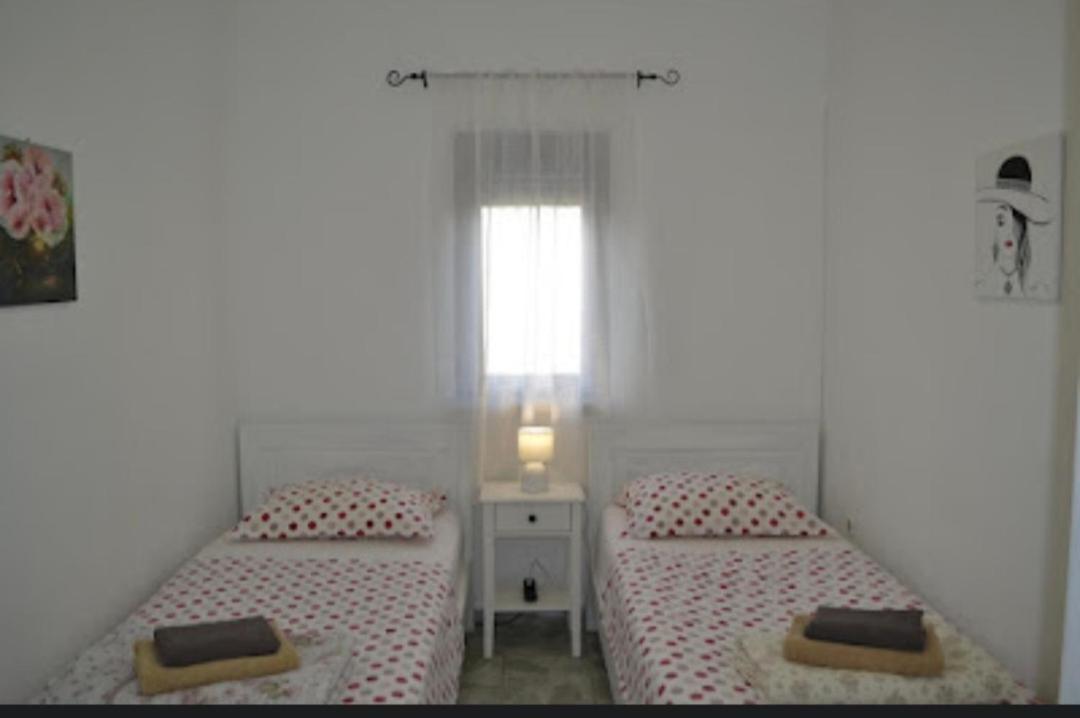 Apartment Lora باغ المظهر الخارجي الصورة